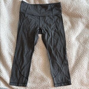 Salutation Athleta Gray Cropped leggings